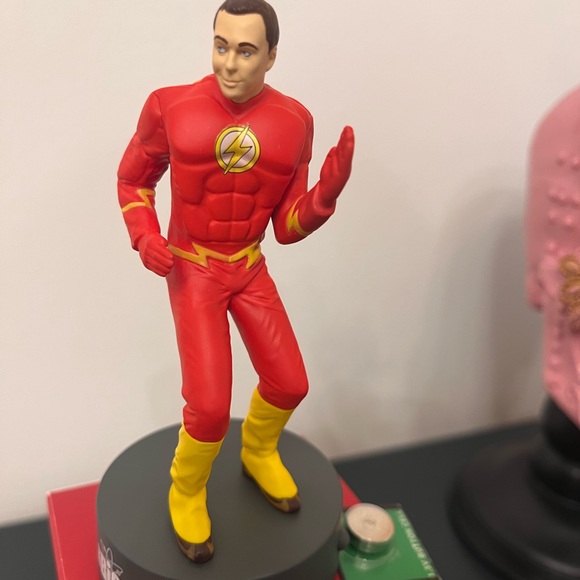 Sheldon Cooper as the flash ornament. New - Picture 4 of 4